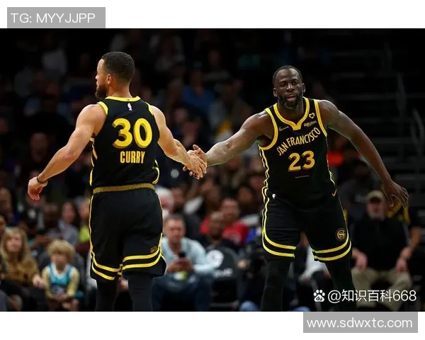 黄蜂与热火季后赛第四场激战回顾与精彩瞬间盘点